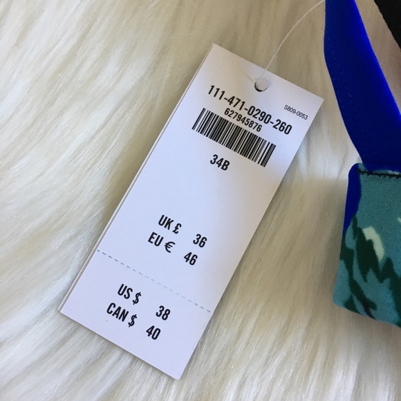 Push Up Plunge Bikini Top - Picture 4 of 7